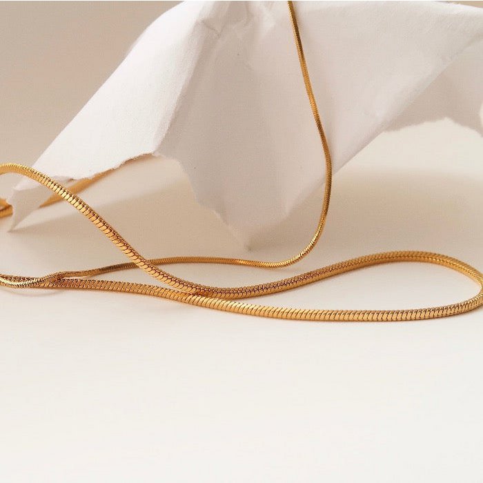 Golden Line Ketting – Subtiel, Strak & Tijdloos Elegant