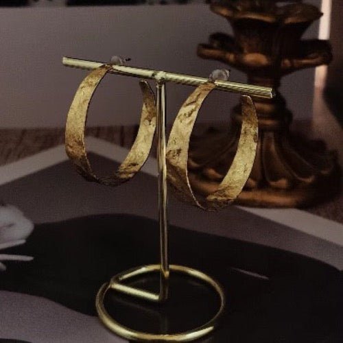 Golden Era Hoops – Grote Vintage Hoepel Oorbellen met Handgemaakte Textuur