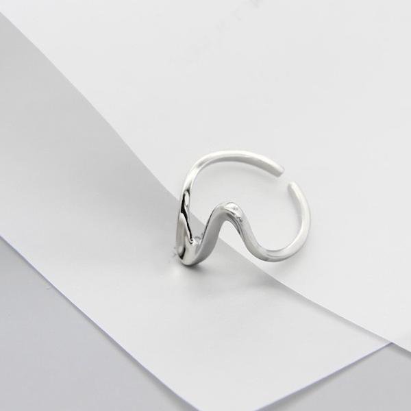 Hartslag Ring – Tijdloze Unisex Ring met Uniek ECG-Design