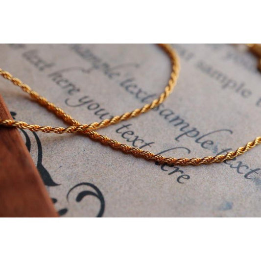 Braided Glow – Verstelbare Goudvermeil Ketting met Gevlochten Design