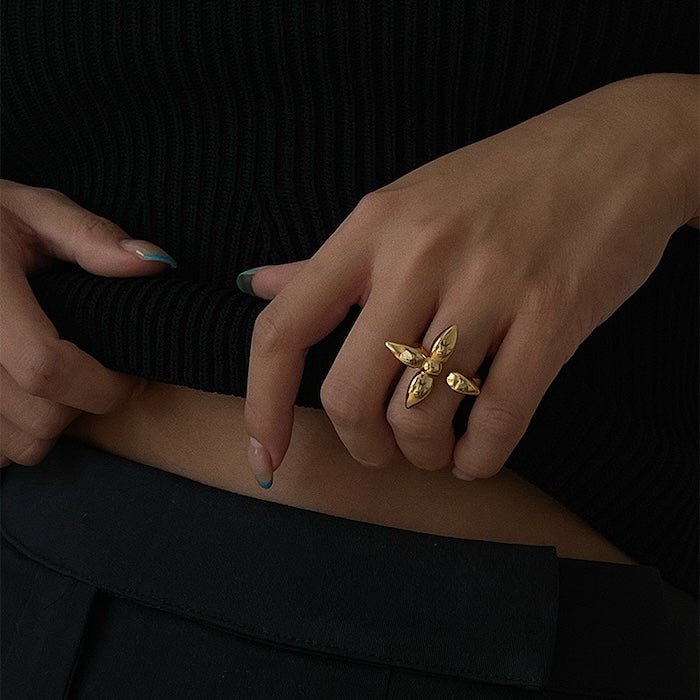 Petal Poise Ring – Minimalistisch & Betekenisvol met Verfijnde Glans