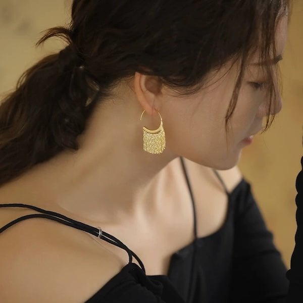 Glamour Tassels – Delicate Kwastjes Oorbellen met Gouden en Zilveren Kettingen